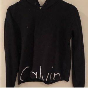 Black cropped sweatshirt